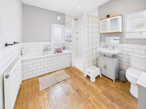 Photo 18- click for photo gallery